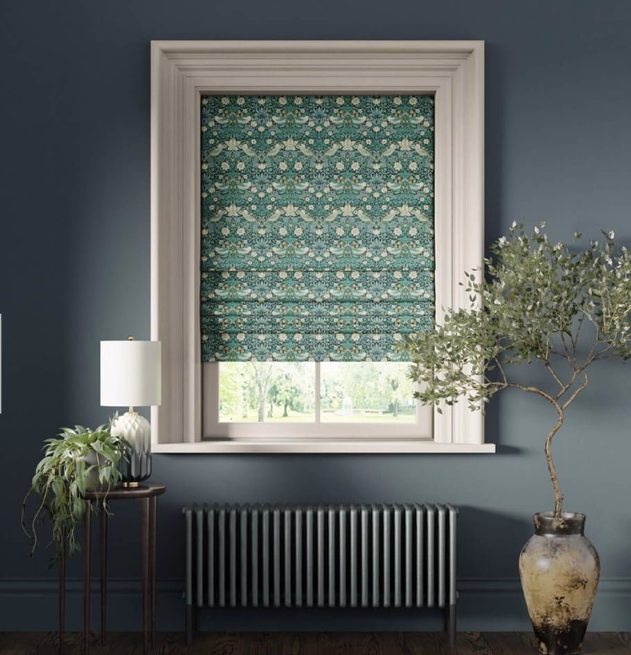 Image-1 green graphic print blind