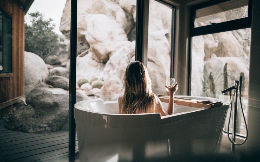 What are the best blinds to use in your bathroom?
